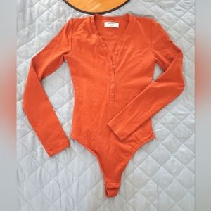 Aritzia bodysuit xs
